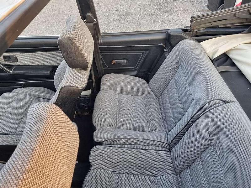 Usata VW Golf Cabriolet 60 CV (44 kW) 1984 Bianco Cabrio