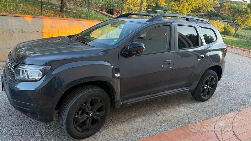 Usata Dacia Duster 100 CV (73 kW) 2023 Grigio SUV