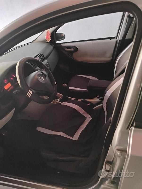 Usata Fiat Stilo 140 CV (102 kW) 2004 Grigio Berlina