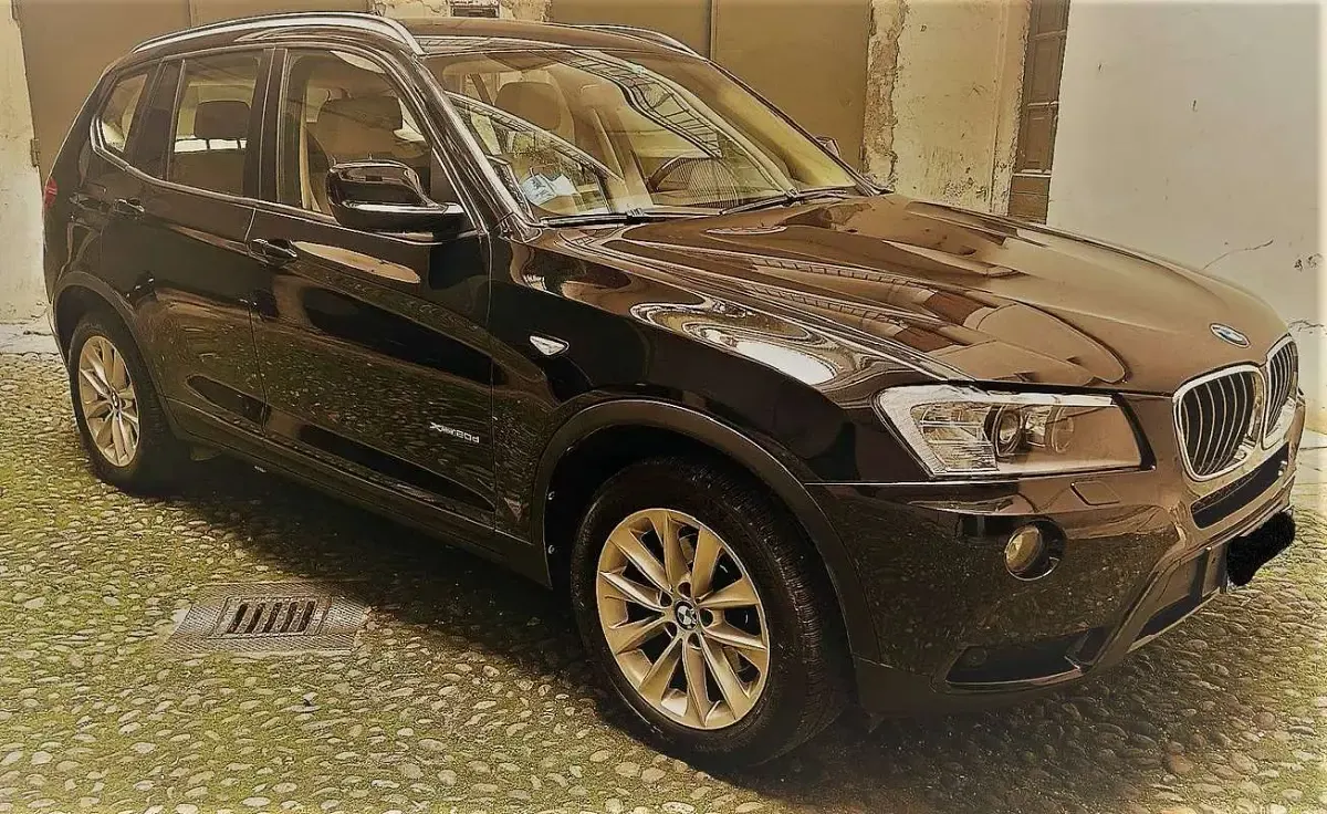Usata BMW X3 Efficient Dynamics 184 CV (135 kW) 2012 Nero SUV