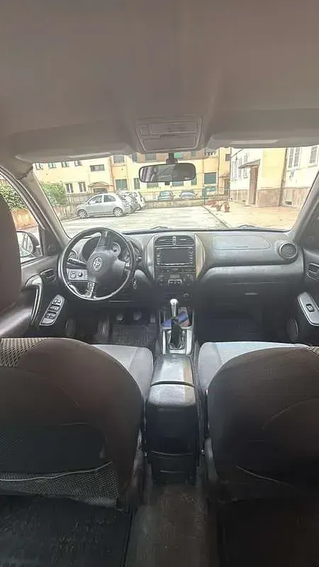 Usata Toyota RAV4 Sol 116 CV (85 kW) 2005 Grigio SUV