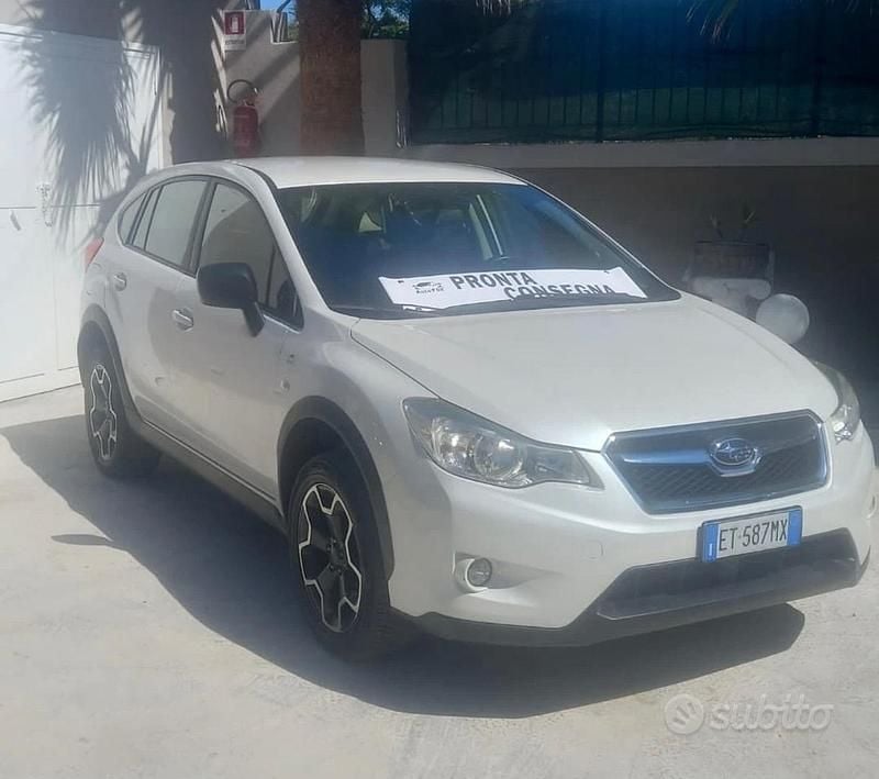 Bianco Usata 2013 Subaru XV Exclusive+ SUV | 4490 € (Super prezzo) - Immagine 1/4