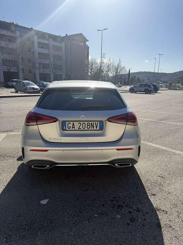 Usata Mercedes A180 Premium 116 CV (85 kW) 2020 Berlina