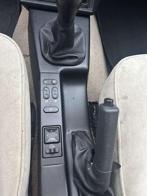 Usata Lancia Delta 75 CV (55 kW) 1993 Utilitaria