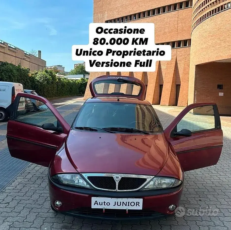 Usata Lancia Ypsilon 60 CV (44 kW) 2001 Utilitaria