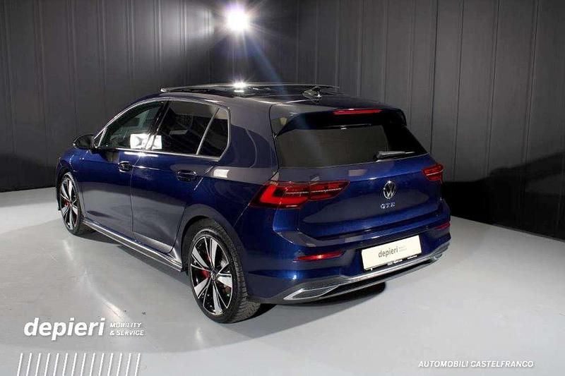 Usata VW Golf VIII GTE 245 CV (180 kW) 2023 Blu/azzurro Berlina