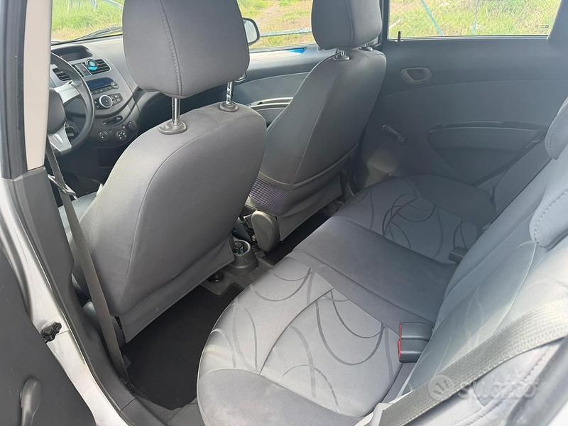 Usata Chevrolet Spark 68 CV (50 kW) 2011 Grigio Utilitaria