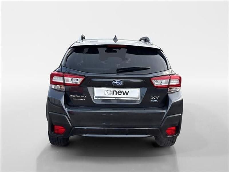 Usata Subaru XV Style 114 CV (83 kW) 2020 Grigio scuro SUV