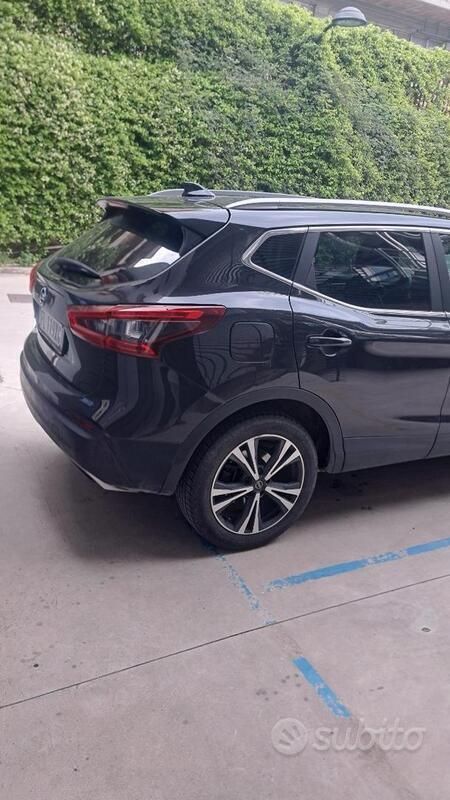 Usata Nissan Qashqai 110 CV (80 kW) 2017 Nero SUV