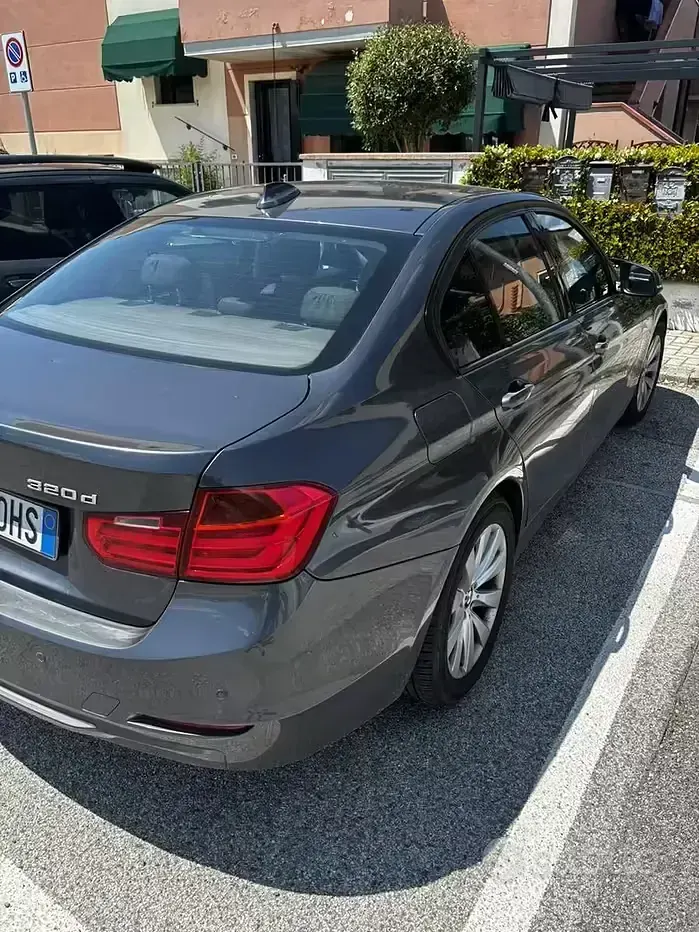 Usado BMW 320 163 CV (119 kW) 2012 Berlina