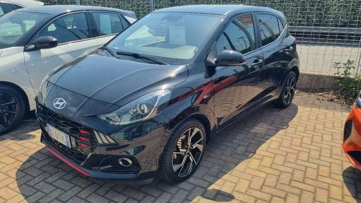 Usata Hyundai i10 N Line 101 CV (74 kW) 2023 Nero Utilitaria
