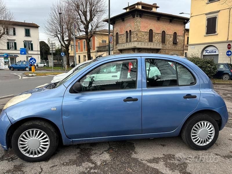 Usata Nissan Micra 65 CV (47 kW) 2004 Blu Utilitaria