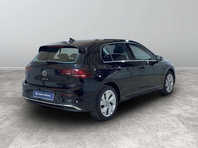 Usata VW Golf VIII Style 150 CV (110 kW) 2025 Grenadill black metallizzato Berlina