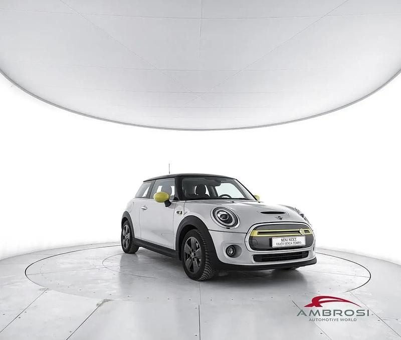 Usata Mini Cooper SE 75 kW (102 CV) 2021 Bianco Utilitaria