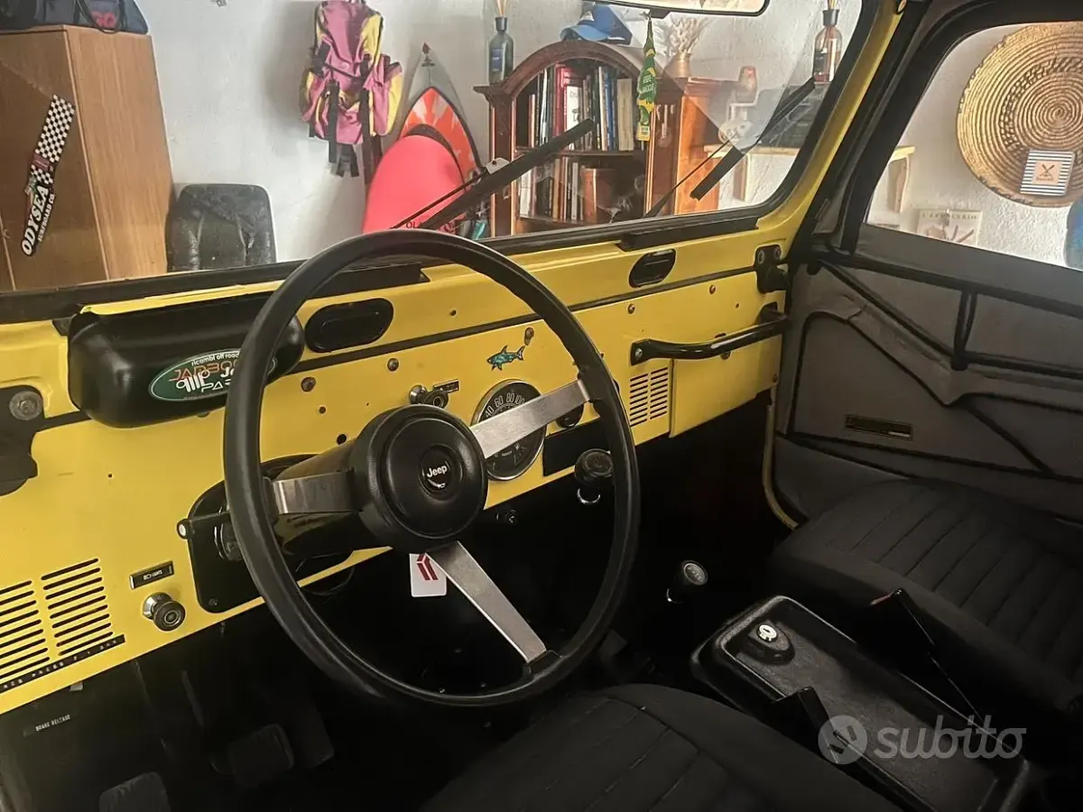 Usata Jeep CJ 1982 Giallo SUV