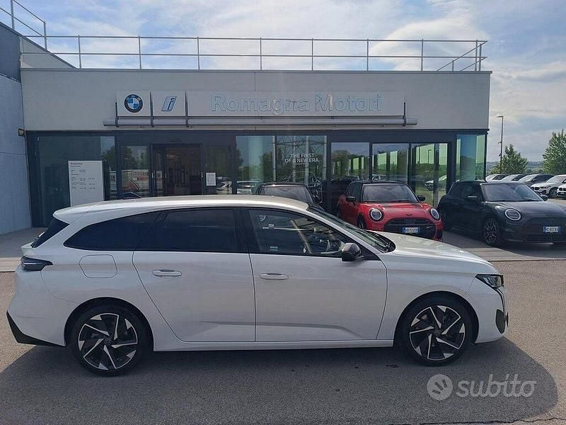 Usata Peugeot 308 SW Allure 131 CV (96 kW) 2022 Other Station wagon