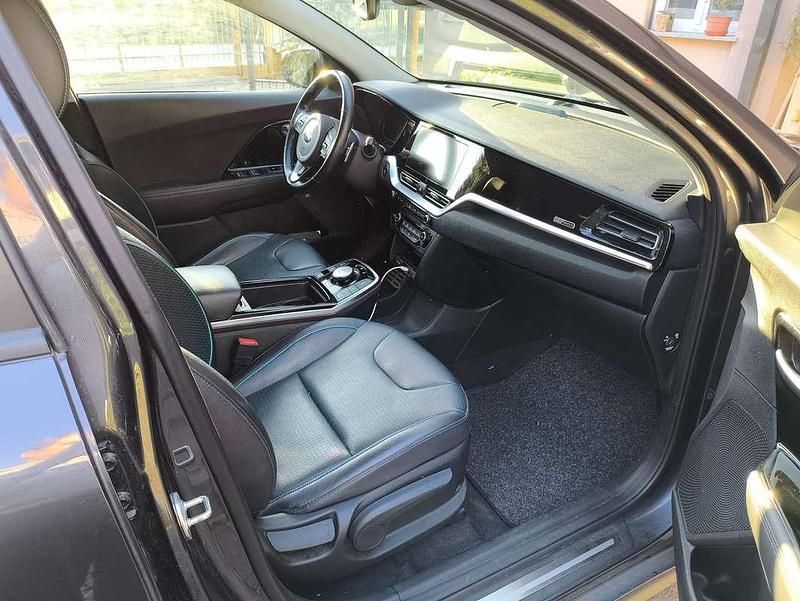 Usata Kia e-Niro 28 kW (39 CV) 2020 Grigio SUV
