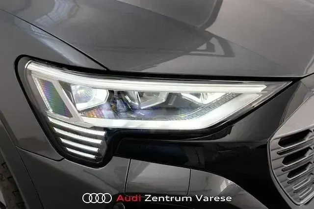 Usata Audi Q8 Sportback e-tron S-Line 250 kW (340 CV) 2024 Grigio daytona SUV