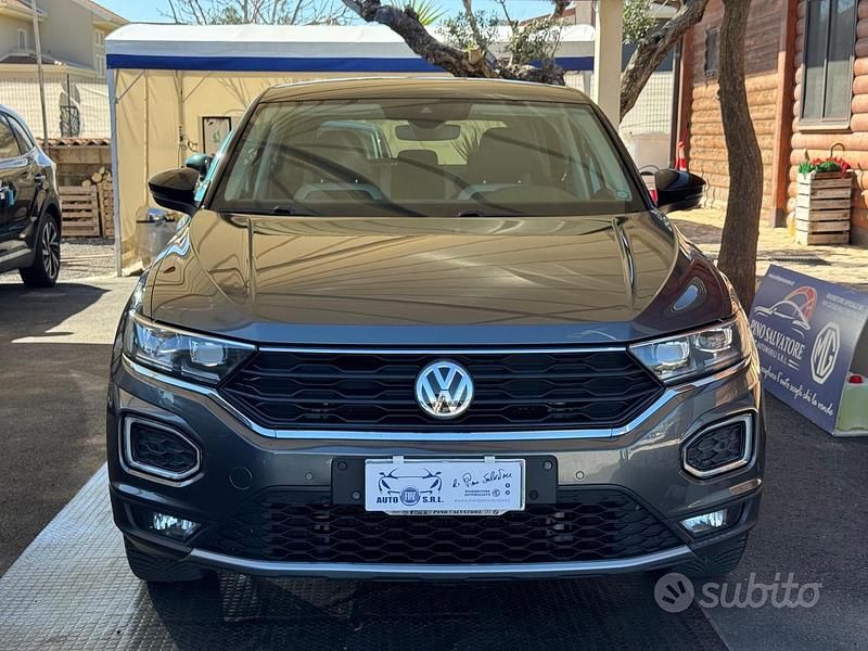 Usata VW T-Roc Advance 116 CV (85 kW) 2019 Grigio SUV