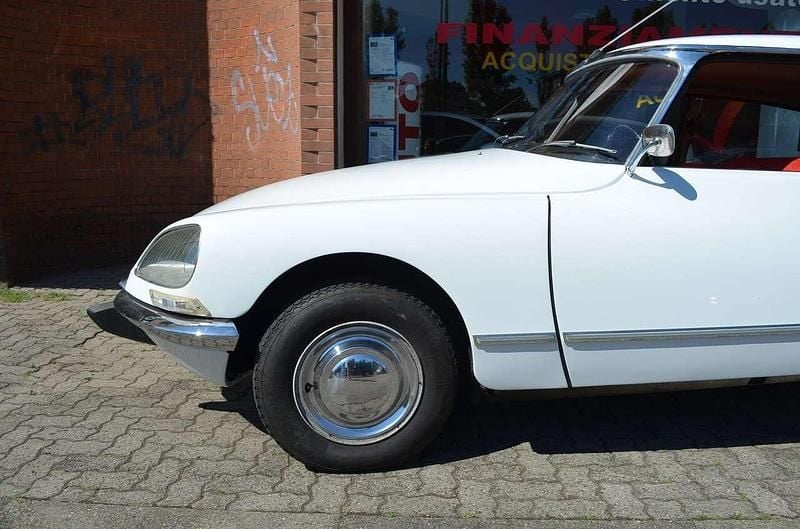 Usata Citroën DS 92 CV (67 kW) 1971 Bianco Berlina