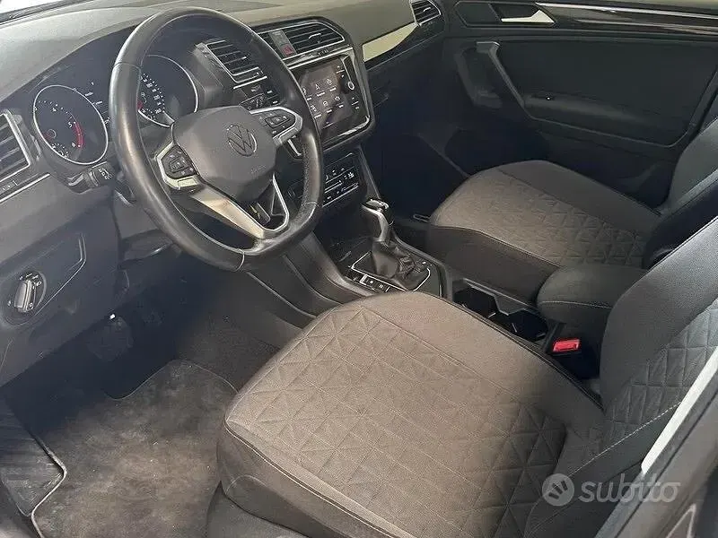 Usata VW Tiguan Elegance 150 CV (110 kW) 2022 Grigio SUV