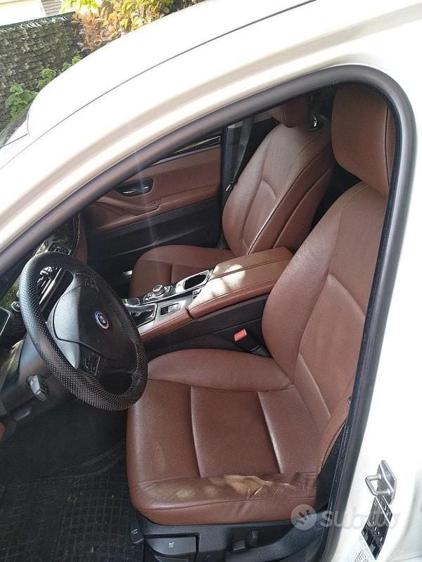 Usata BMW 525 Efficient Dynamics 204 CV (150 kW) 2010 Bianco Station wagon