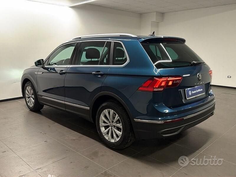 Usata VW Tiguan Life 122 CV (89 kW) 2022 Blu SUV