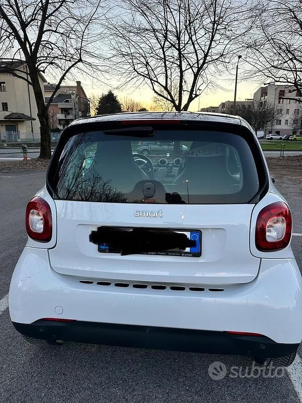 Usata Smart ForTwo Coupé 71 CV (52 kW) 2015 Bianco Coupé