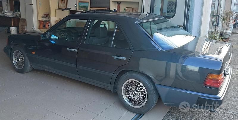 Usata Mercedes E200 122 CV (89 kW) 1989