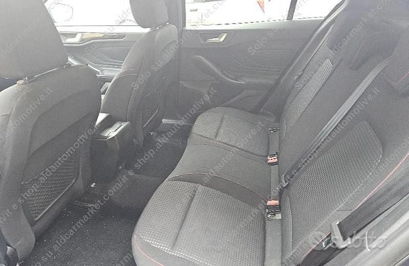 Usata Ford Focus ST-Line 125 CV (91 kW) 2020 Grigio Berlina