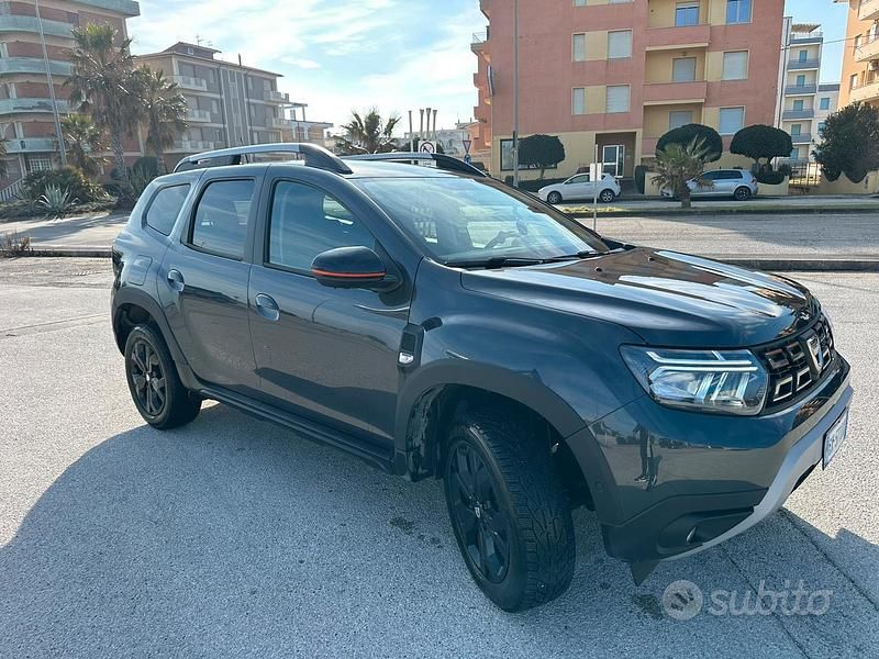 Usata Dacia Duster 101 CV (74 kW) 2022 Grigio SUV