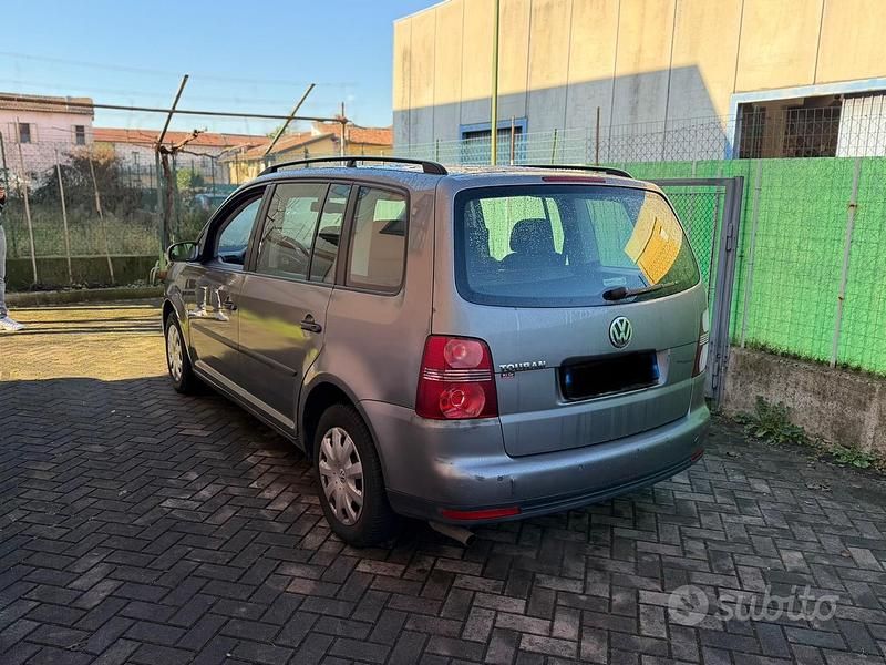 Usata VW Touran 108 CV (79 kW) 2007 Grigio Monovolume