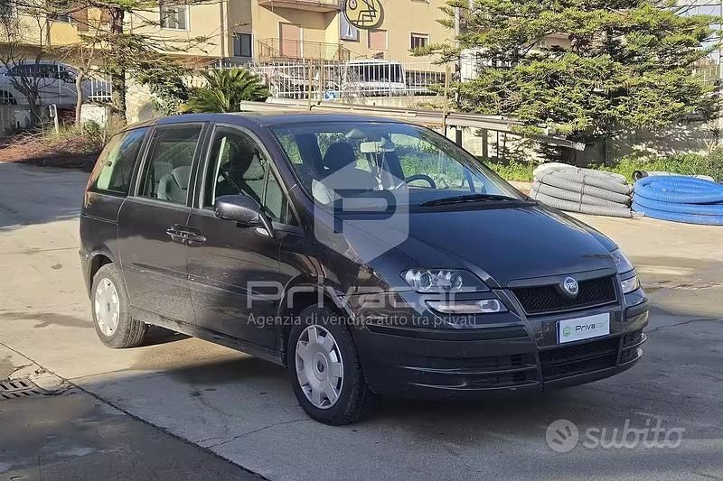 Occasion Fiat Ulysse Emotion 120 ch (88 kW) 2006 Bleue Monospace