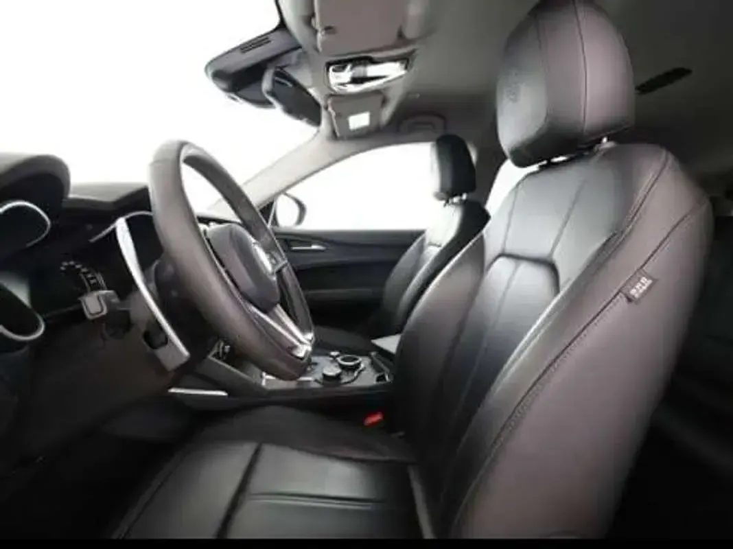 Usata Alfa Romeo Stelvio Ti 209 CV (153 kW) 2020 Grigio SUV