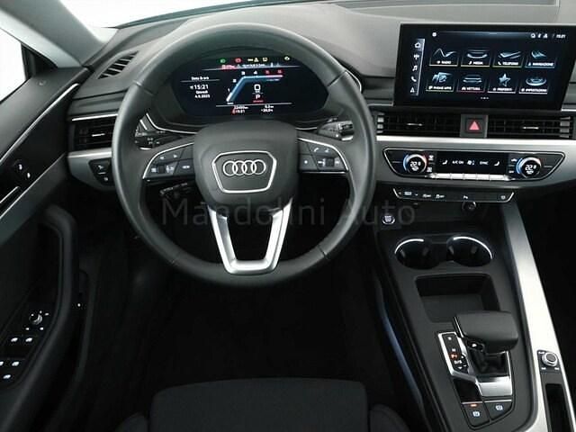 Usata Audi A5 Sportback S-Line 163 CV (119 kW) 2023 Grigio Utilitaria