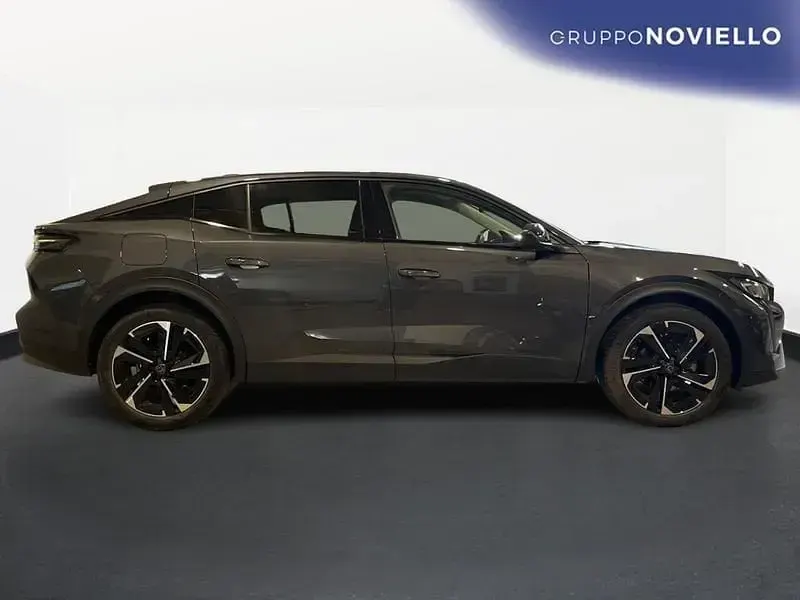 Usata Peugeot 408 Allure 131 CV (96 kW) 2023 Grigio scuro SUV