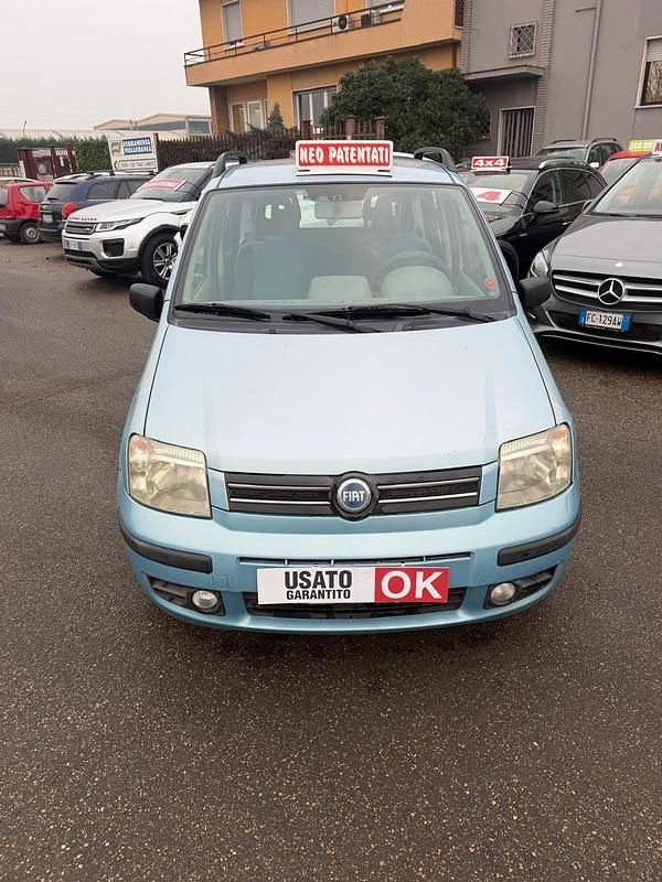 Usata Fiat Panda Dynamic 69 CV (50 kW) 2005 Blu Berlina