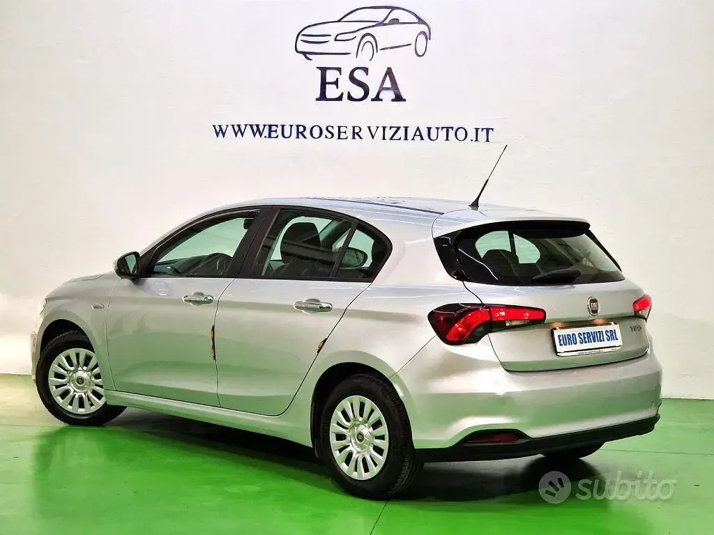 Usata Fiat Tipo Easy 95 CV (69 kW) 2017 Argento Station wagon