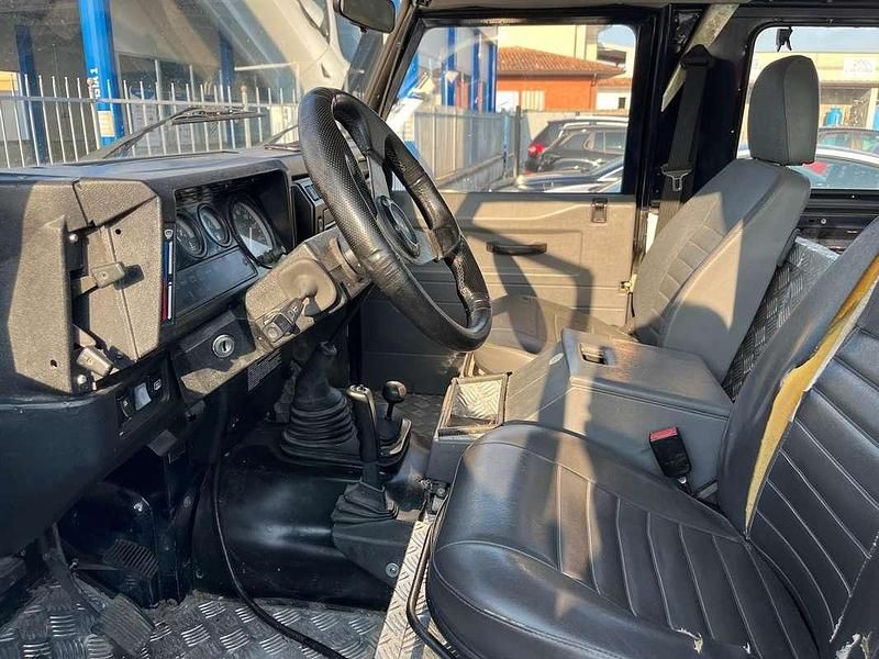 Usata Land Rover Defender 113 CV (83 kW) 1995 SUV