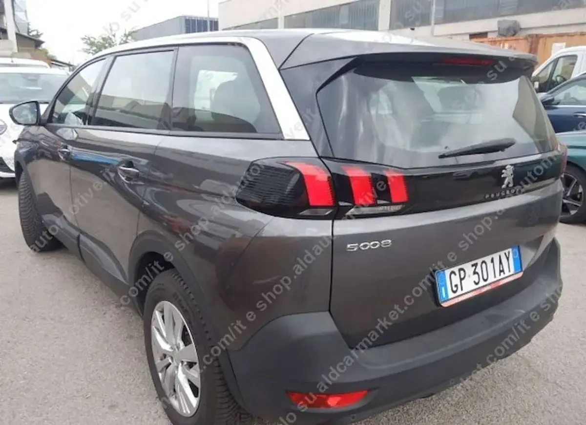 Occasion Peugeot 5008 131 ch (96 kW) 2023 Other SUV