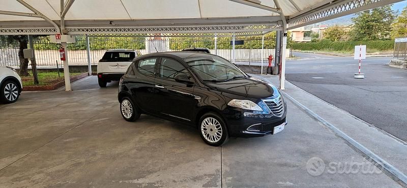 Usata Lancia Ypsilon S 95 CV (69 kW) 2014 Nero Utilitaria