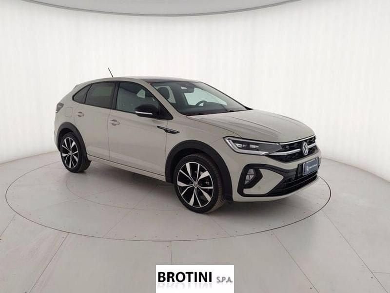 Usata VW Taigo R-line 110 CV (80 kW) 2023 Grigio metallizzato SUV