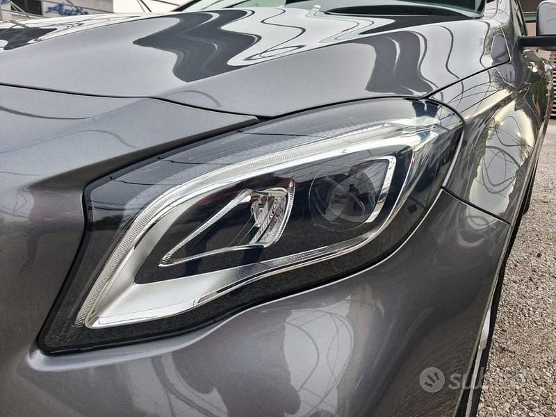 Usata Mercedes GLA200 136 CV (100 kW) 2019 Antracite SUV