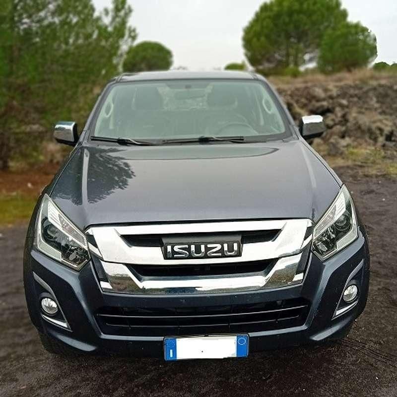 Usata Isuzu D-Max 165 CV (121 kW) 2018 Grigio SUV