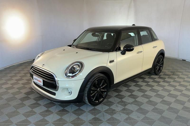 Occasion Mini Cooper D 116 ch (85 kW) 2020 Blanc Citadine