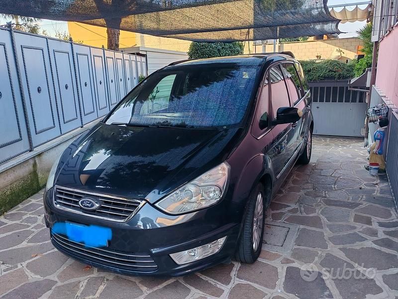 Nero Usata 2011 Ford Galaxy Monovolume | 4800 € - Immagine 1/4