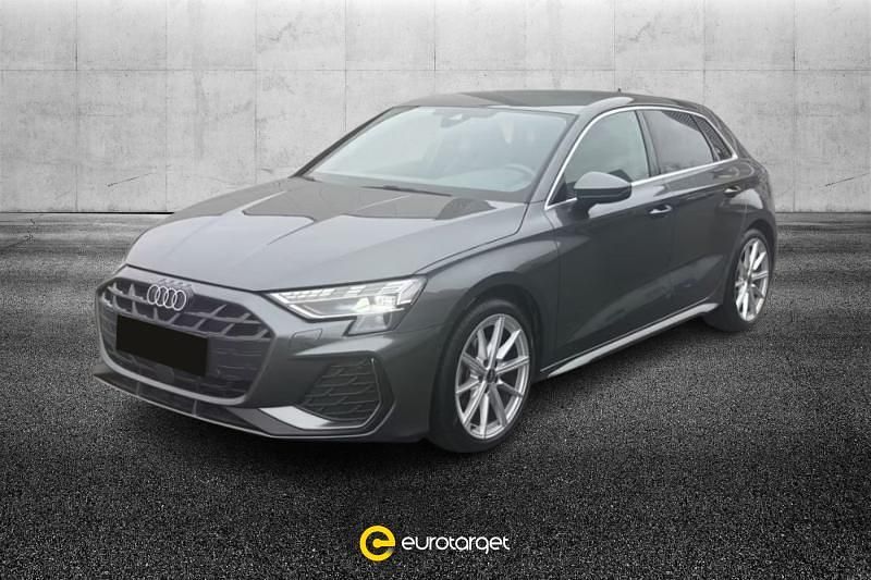 Usata Audi A3 e-tron S-Line 150 CV (110 kW) 2024 Grigio metallizzato Utilitaria