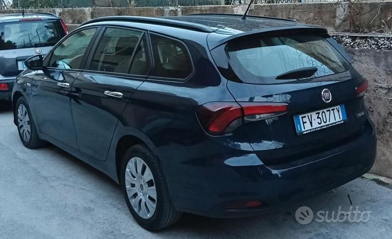 Usata Fiat Tipo S 120 CV (88 kW) 2019 Blu Station wagon