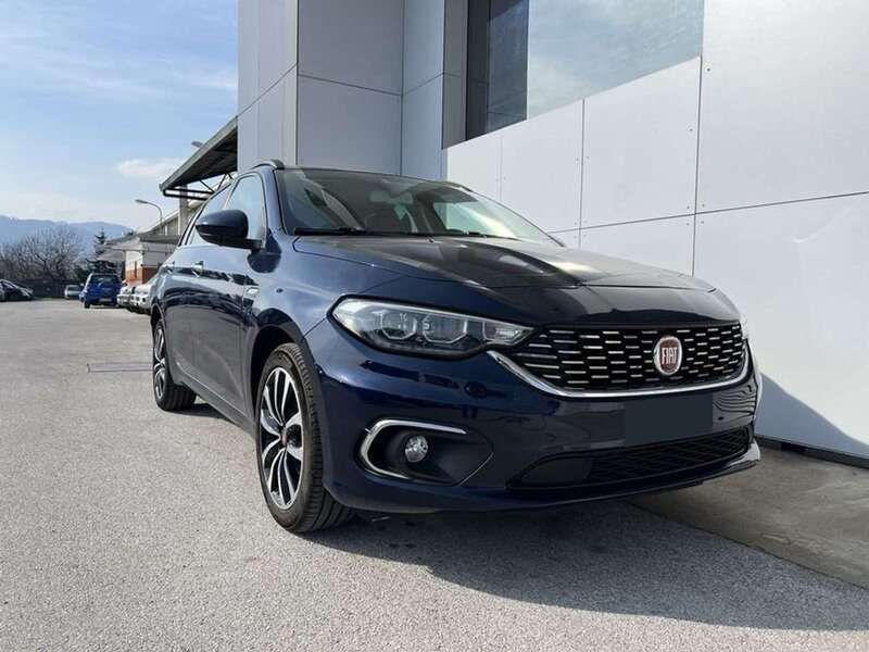 Blu/azzurro Usata 2019 Fiat Tipo Lounge Station wagon | 14.000 € (Molto cara) - Immagine 1/4