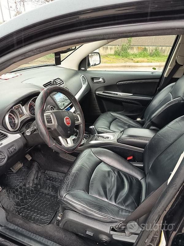 Usata Fiat Freemont Black Code 170 CV (125 kW) 2014 Nero SUV